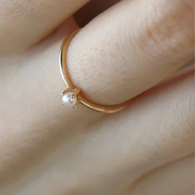 Mini Pearl Ring