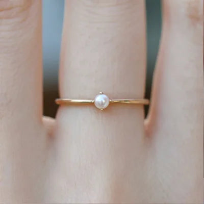 Mini Pearl Ring